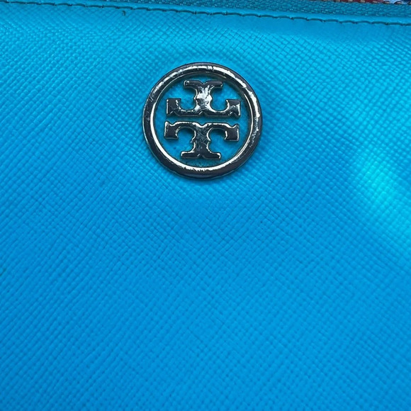 Tory Burch Zip Around Wallet - Picture 2 of 6